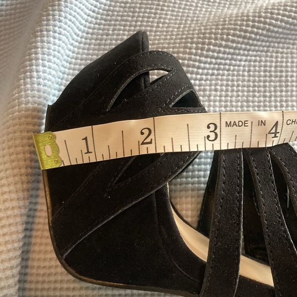 JustFab Platform Heels in Black Faux Suede, Like New! - Picture 12 of 14